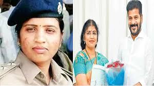 మాజీ డీఎస్పీ నళిని సంచలన ఆరోపణలు – రేవంత్ రెడ్డిపై సజీవ సమాధి హెచ్చరిక మాజీ డీఎస్పీ నళిని సంచలన ఆరోపణలు – రేవంత్ రెడ్డిపై సజీవ సమాధి హెచ్చరిక