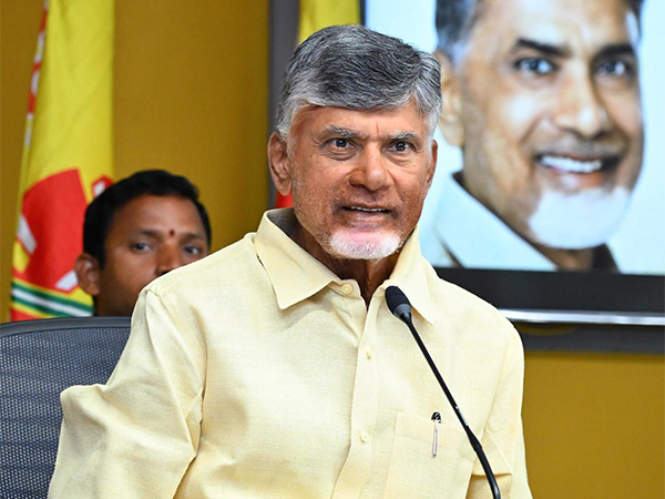 తెలంగాణ ఆవిర్భావ దినోత్సవం: తెలుగు జాతి ఒక్కటే.. చంద్రబాబు ట్వీట్ వైరల్ తెలంగాణ ఆవిర్భావ దినోత్సవం: తెలుగు జాతి ఒక్కటే.. చంద్రబాబు ట్వీట్ వైరల్