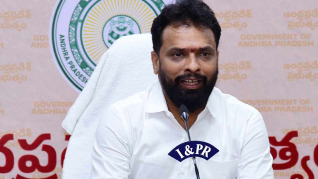 విశాఖ స్టీల్ ప్లాంట్ ప్రమాదం.. బాధితులను పరామర్శించిన మంత్రి సుభాష్