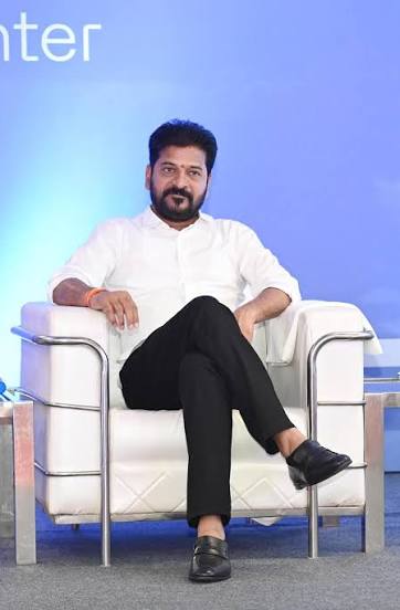 పోలియో సాకుతో ఇన్సూరెన్స్ తిరస్కరణ.. సీఎం రేవంత్ మామకు రూ.22 లక్షల న్యాయం