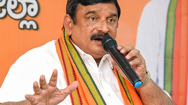 ఏపీ రాజధాని ఎప్పటికీ అమరావతే.. జగన్కు ఎమ్మెల్యే విష్ణుకుమార్ రాజు కౌంటర్ ఏపీ రాజధాని ఎప్పటికీ అమరావతే.. జగన్కు ఎమ్మెల్యే విష్ణుకుమార్ రాజు కౌంటర్