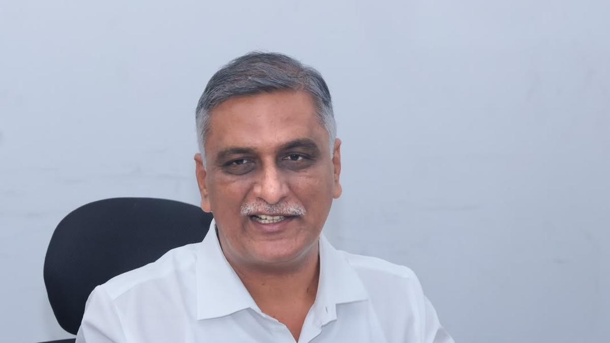 హరీశ్రావు, తలసాని హౌస్ అరెస్ట్.. టిమ్స్ సందర్శనకు పిలుపుతో పోలీసుల అలర్ట్ హరీశ్రావు, తలసాని హౌస్ అరెస్ట్.. టిమ్స్ సందర్శనకు పిలుపుతో పోలీసుల అలర్ట్