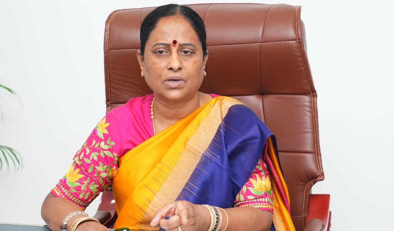 కొండా సుస్మిత వ్యాఖ్యలపై సురేఖ వివరణ.. క్రమశిక్షణ కమిటీకి లేఖ