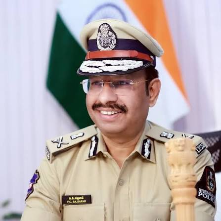 ఉదయ్ కృష్ణారెడ్డి కేసుపై సజ్జనార్ విచారణపై అభ్యంతరం.. డీజీపీకి మాజీ సీబీఐ డైరెక్టర్ లేఖ