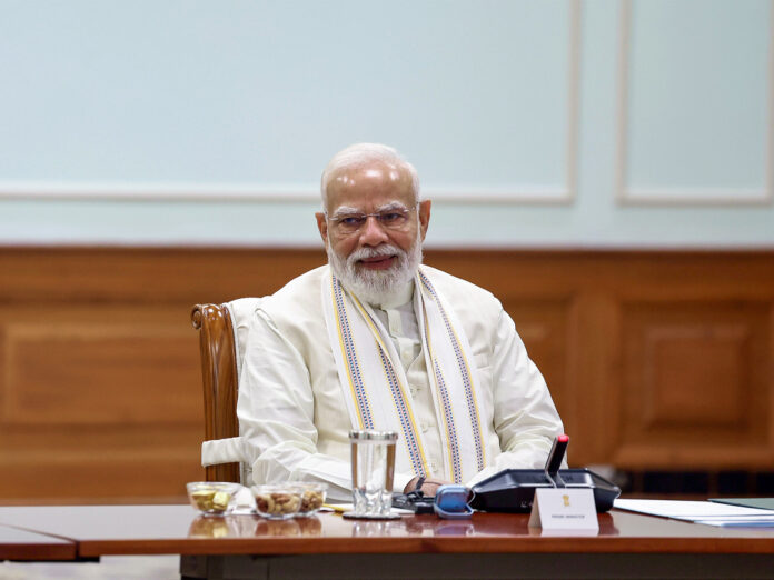7.8% జీడీపీ వృద్ధి.. దేశ ప్రజలకు ప్రధాని మోదీ అభినందనలు 7.8% జీడీపీ వృద్ధి.. దేశ ప్రజలకు ప్రధాని మోదీ అభినందనలు