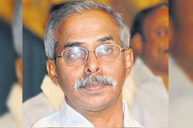 వివేకా కేసులో ఈడీ దూకుడు.. సునీల్ యాదవ్ను ప్రశ్నించిన అధికారులు వివేకా కేసులో ఈడీ దూకుడు.. సునీల్ యాదవ్ను ప్రశ్నించిన అధికారులు